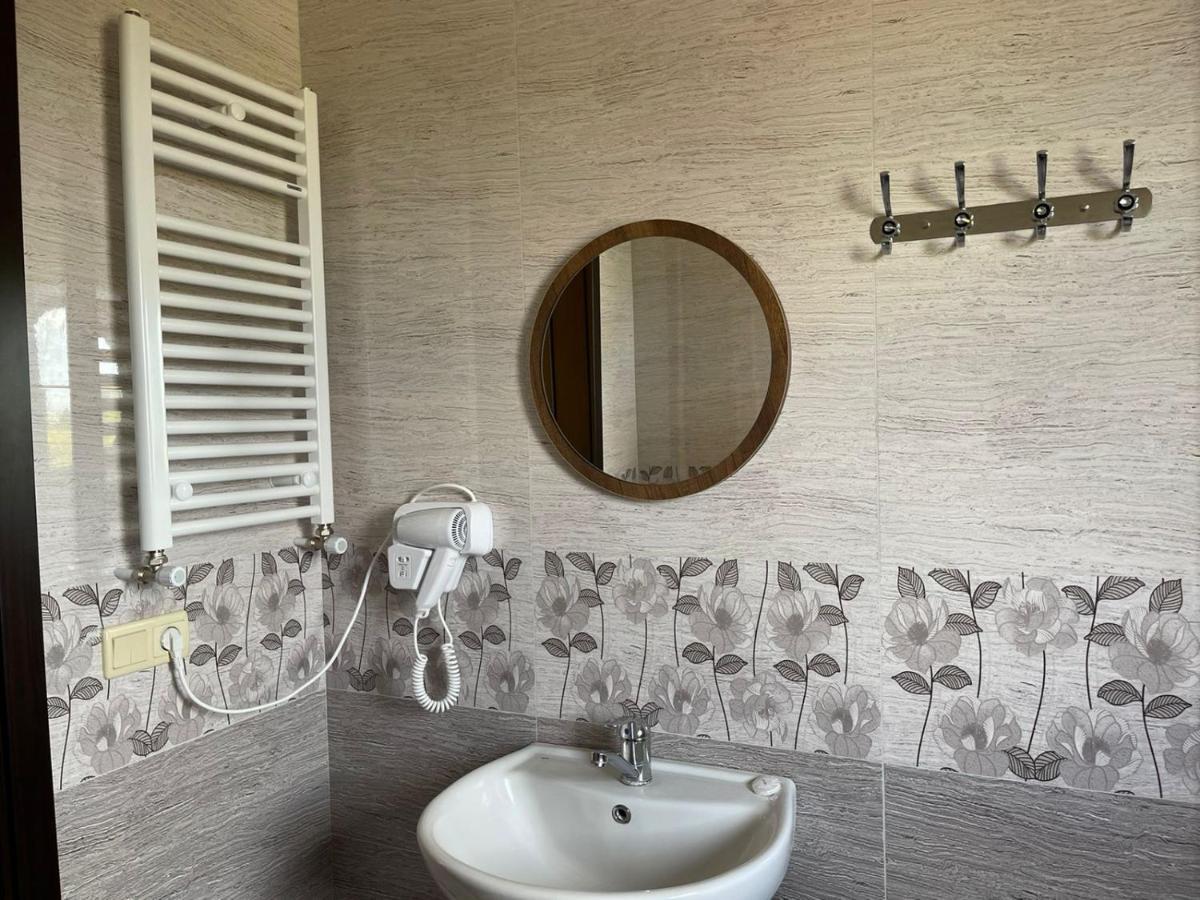 Green Yard Hotel باتومي المظهر الخارجي الصورة