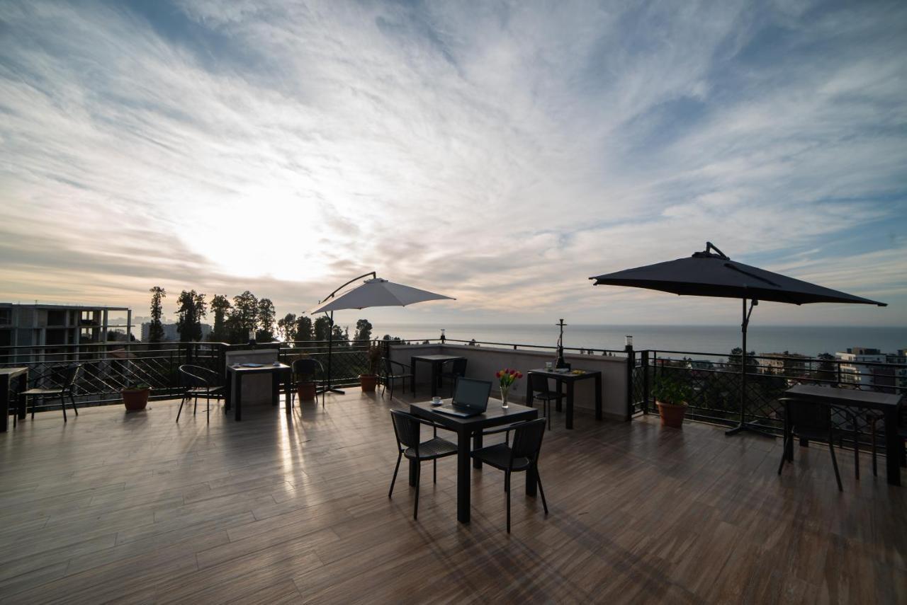 Green Yard Hotel باتومي المظهر الخارجي الصورة