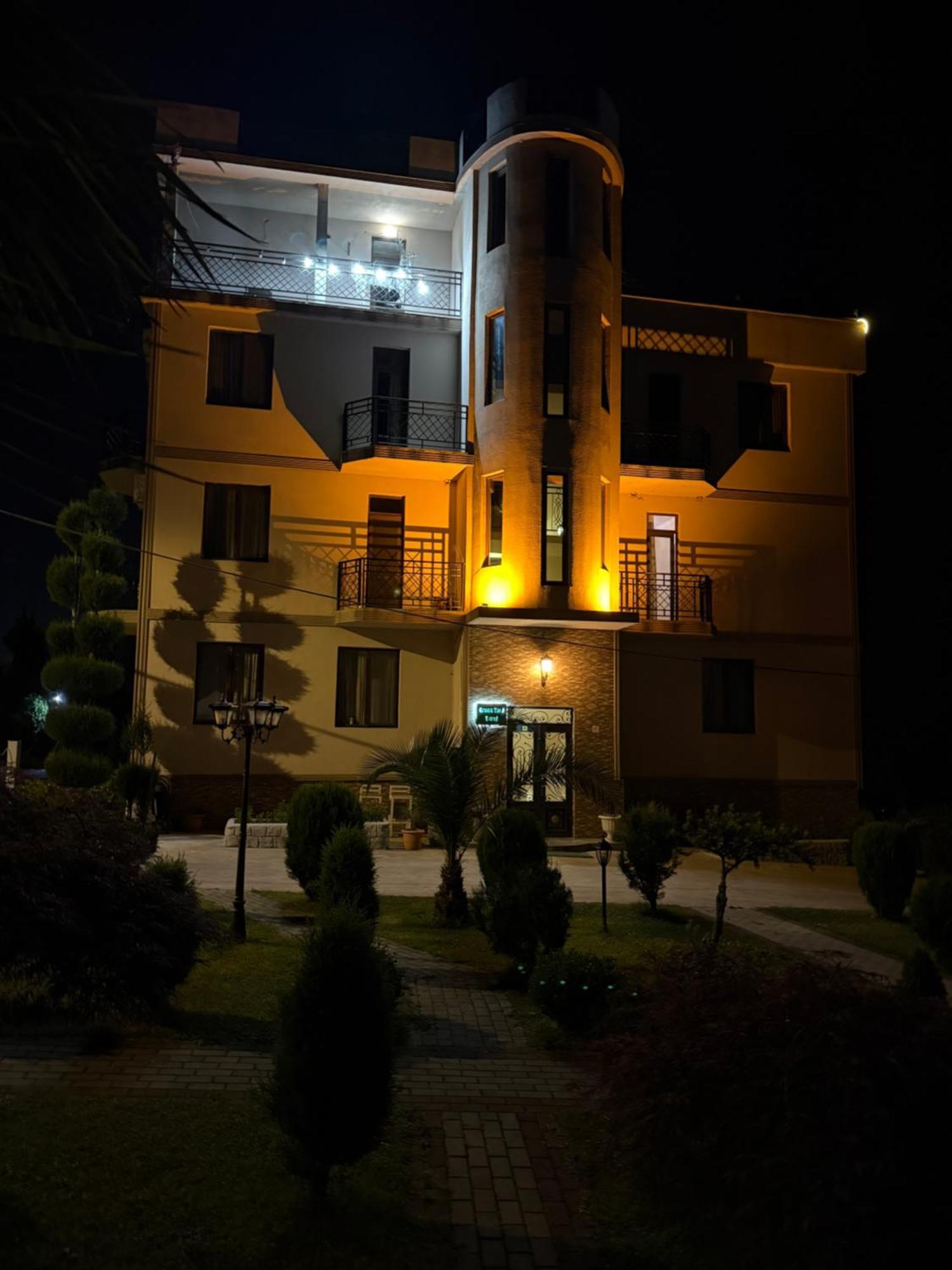 Green Yard Hotel باتومي المظهر الخارجي الصورة